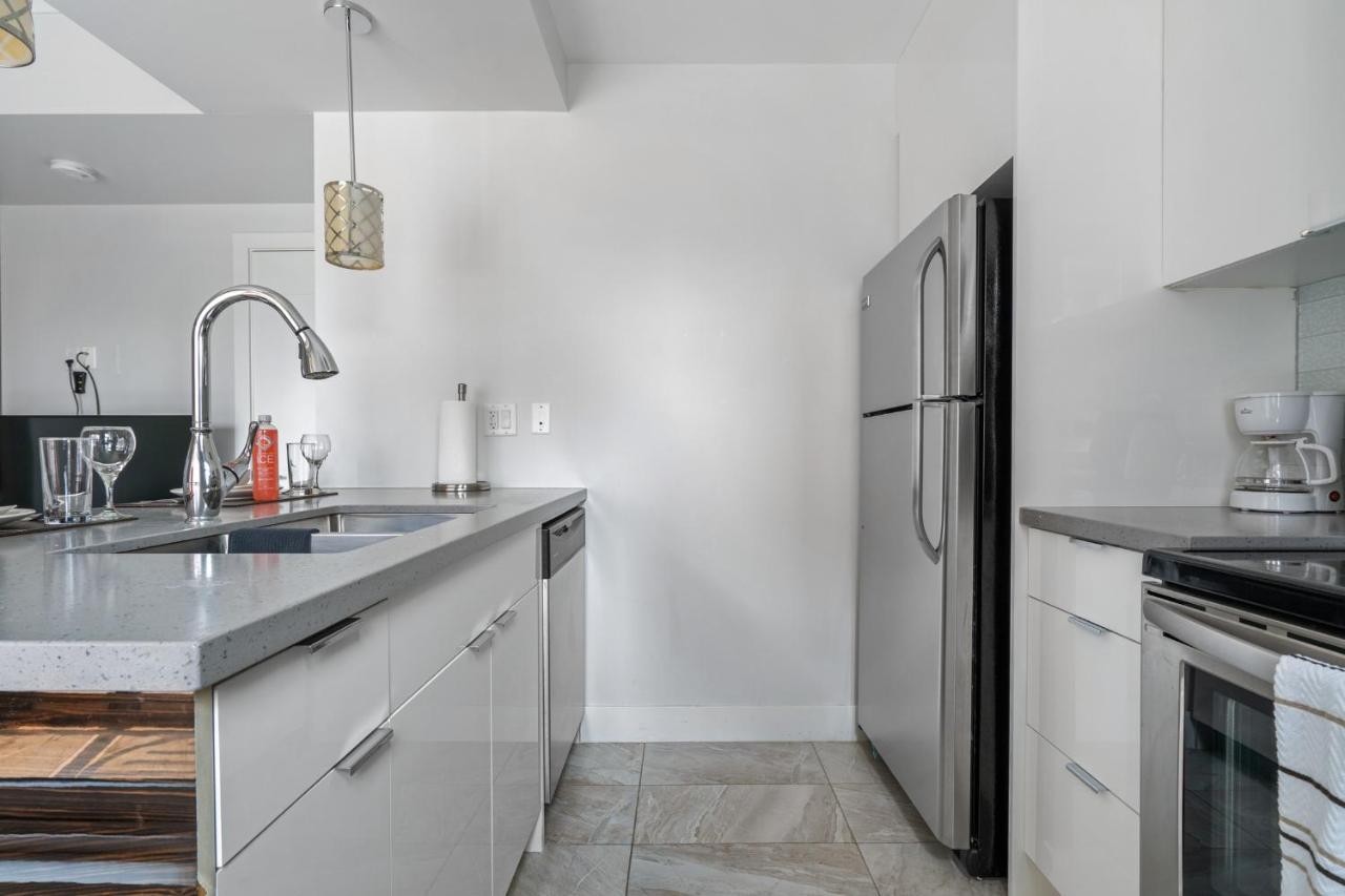 Element On First By Manna YYC Exterior foto